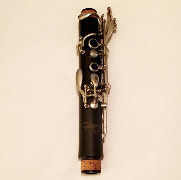 Antigua Vossi CL220 Clarinet Excellent Condition! - Picture 5 of 14